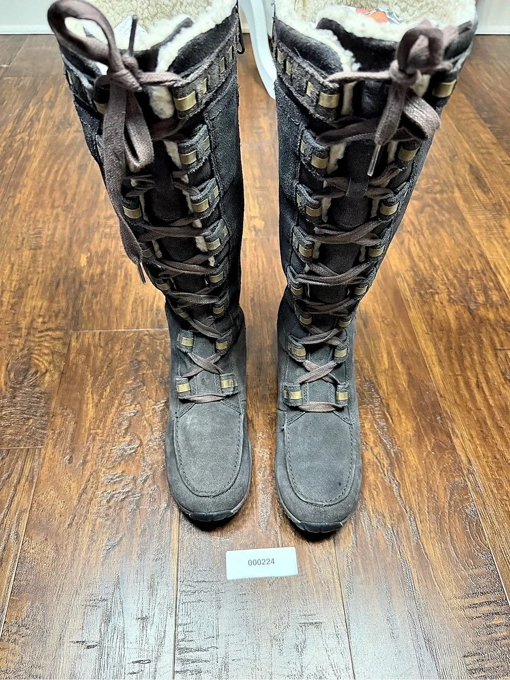 Timberland Women’s Size 8 Charcoal Gray Suede Tall Lace Up Shearling Boots
